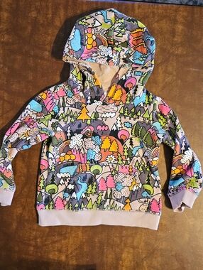 🌈✨ Spotted Zebra Girls Hoodie – Size 4T ✨🌈
